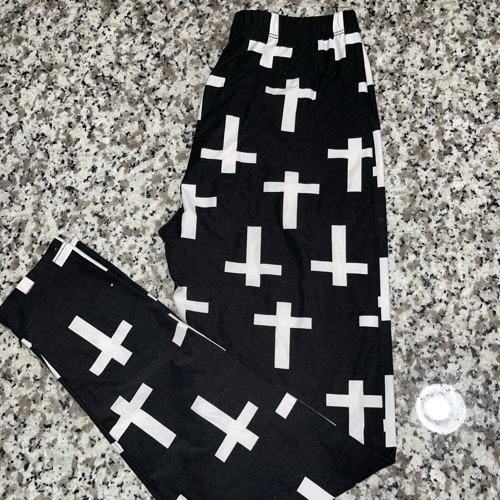 🌵Cross Pattern Leggings🌵